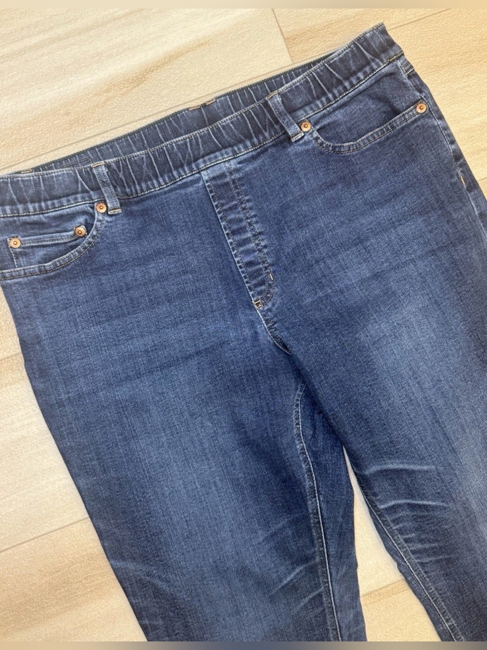 LL Bean Women's Size 16 Bean Flex Skinny Leg
Favorite Fit Mid Rise Jeans 33x30 - Picture 4 of 9